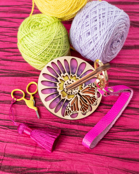 Lemonwood Yarn Minder Monarchana