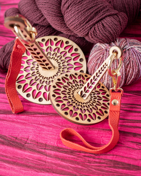 Lemonwood Yarn Minder Heart Heart Heart
