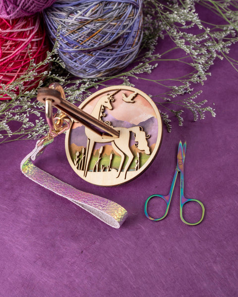 Lemonwood Yarn Minder Believe!