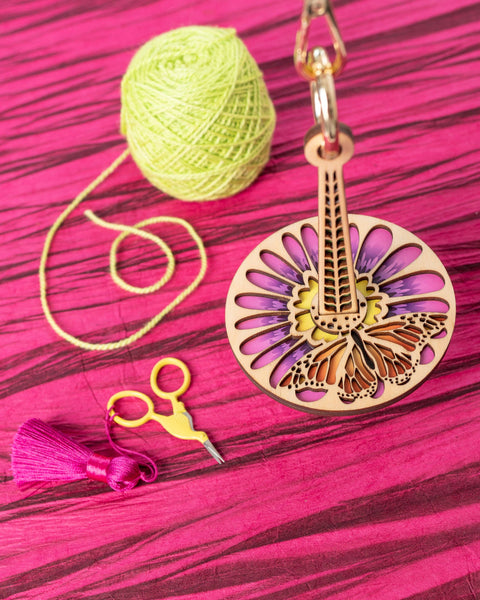 Lemonwood Yarn Minder Monarchana