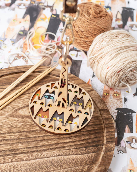 Lemonwood Yarn Minder Meowsome