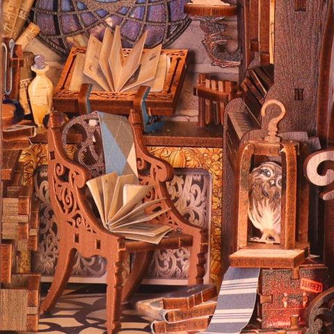 Hands Craft DIY Book Nook Kit: Nebula Common Room with Dust Cover