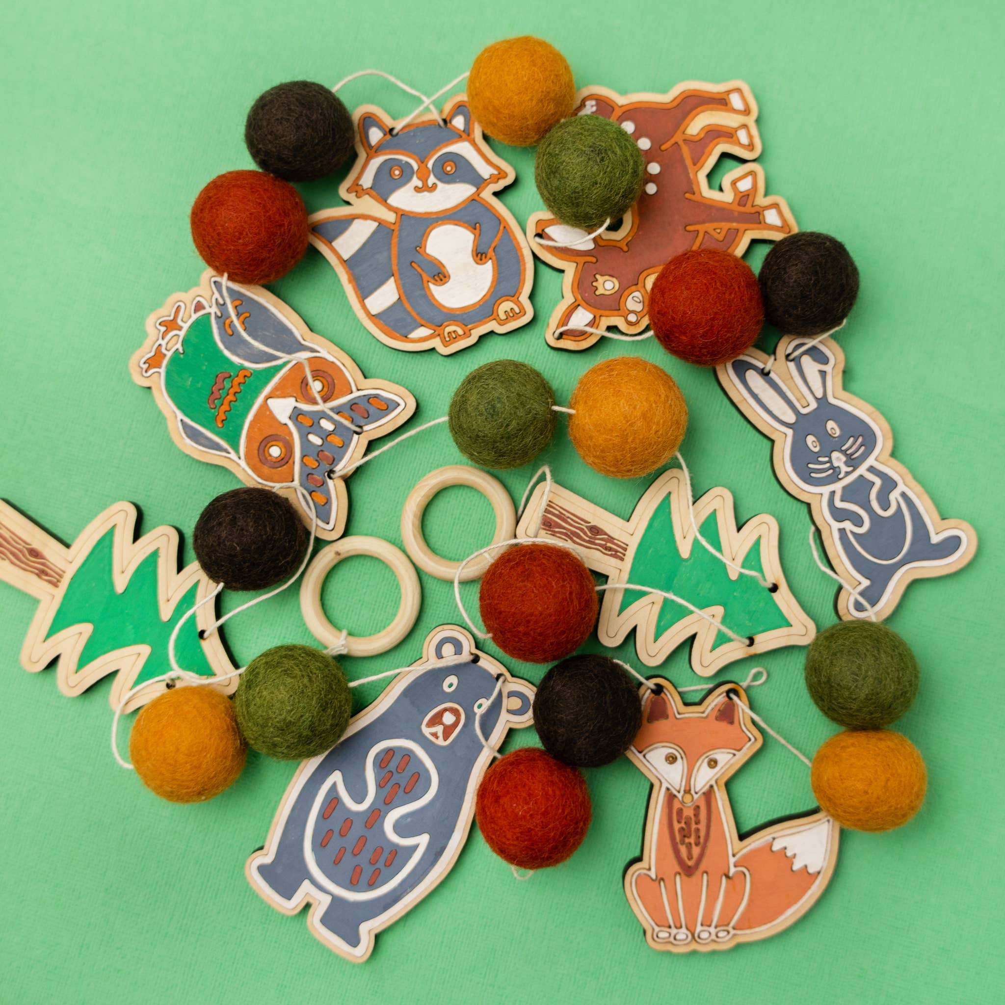 The Woodsy Craft Co. Craft Kit Woodland Garland – Two Rivers & Weird ...