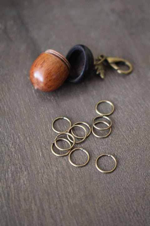 NNK Press Stitch Marker Keeper Acorn