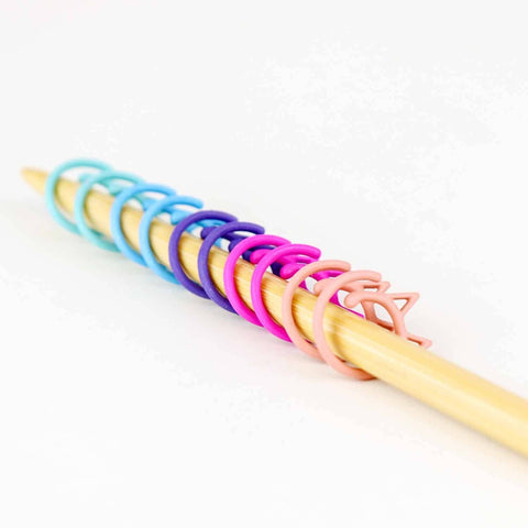 TSS Rainbow Simple Removable Stitch MarkersCat Clips