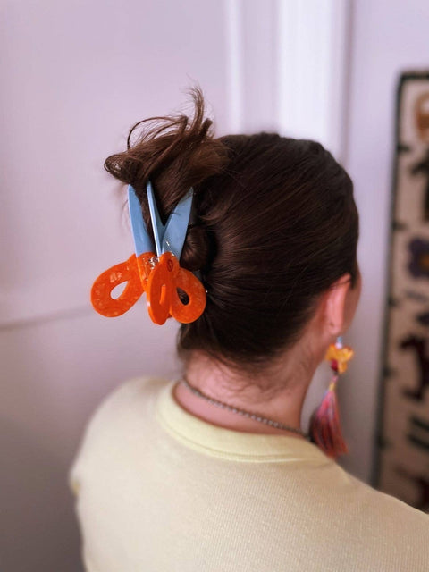 The Peach Fuzz Hair Claw Scissors