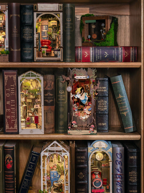 Hands Craft DIY Miniature Book Nook Kit: Fall into Wonder