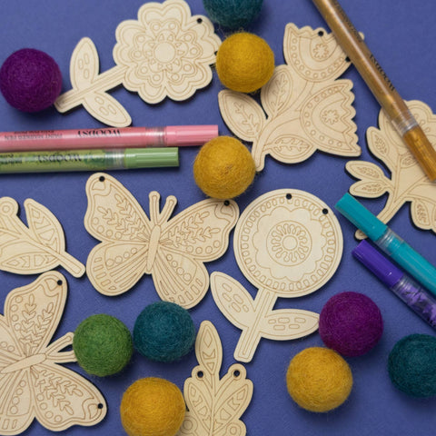The Woodsy Craft Co. Craft Kit Folksy Flower Garland