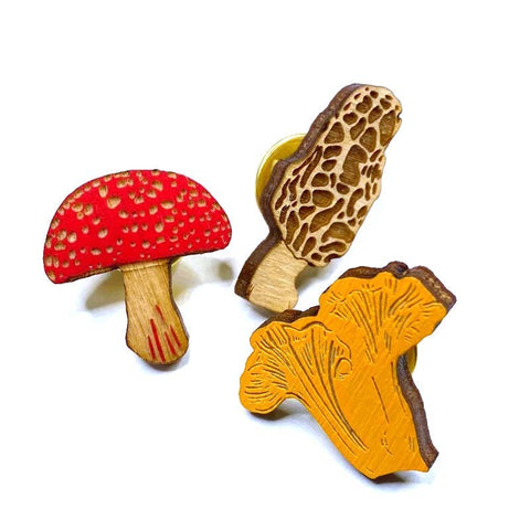 SnowMade Wooden Pins Mini Mushroom Set of 3