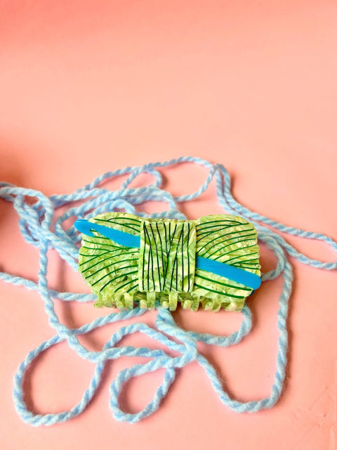 The Peach Fuzz Claw Clip Crochet Yarn