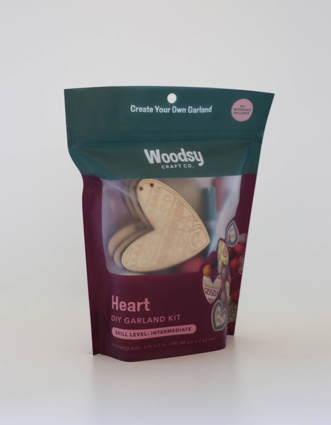 The Woodsy Craft Co. Craft Kit Heart Garland