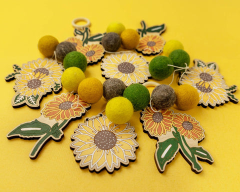 The Woodsy Craft Co. Craft Kit Sunflower Garland
