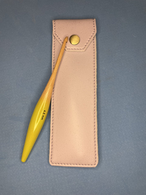 Coley Ergonomic Crochet Hook w/ Pouch
