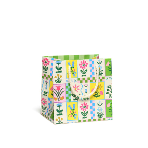 Red Cap Retro Flower Gift Bag