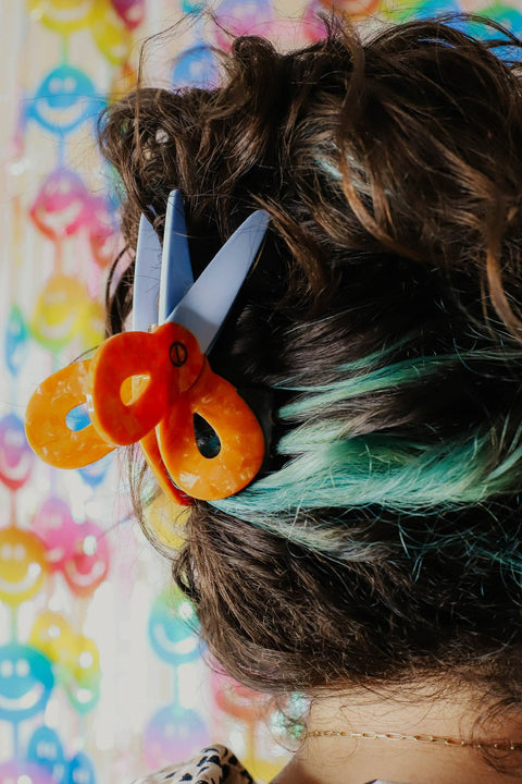 The Peach Fuzz Hair Claw Scissors