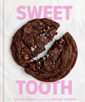 Sweet Tooth: 100 Desserts to Save Room For (A Baking Book)