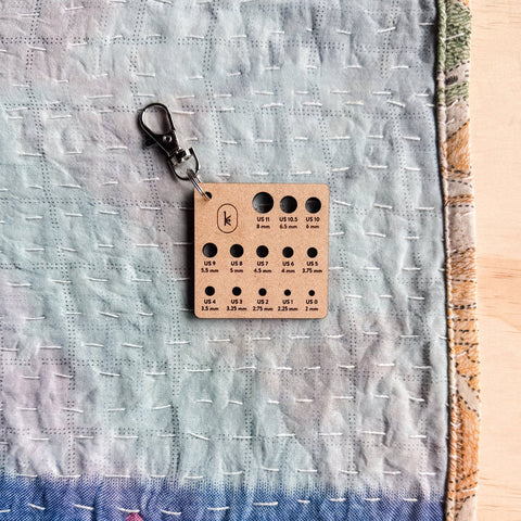 Kelbourne Woolens Keychain Needle Gauge