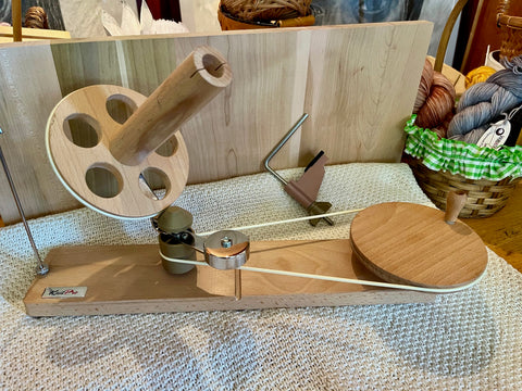 KnitPro Natural Ball Winder