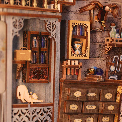 Hands Craft DIY Book Nook Kit: Nebula Common Room with Dust Cover