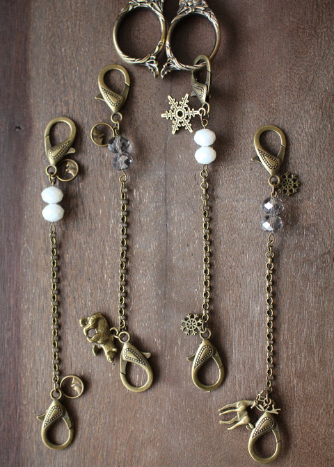 NNK Press Winter Forest Scissor Chain