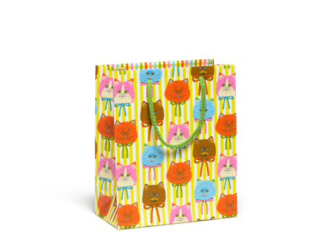 Red Cap Gift Bag Tres Magnifique