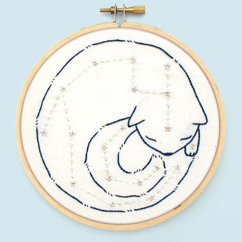 Bee's Knees Catstellations Embroidery Transfer