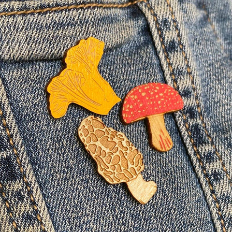 SnowMade Wooden Pins Mini Mushroom Set of 3