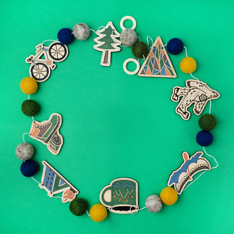 The Woodsy Craft Co. Craft Kit Adventure Garland