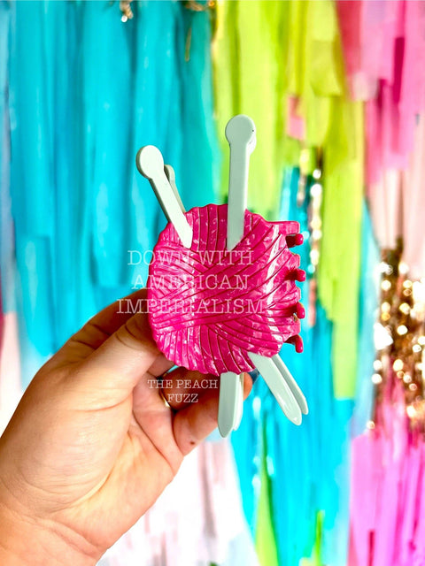 The Peach Fuzz Claw Clip Knitting Yarn